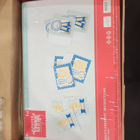 Paper Pumpkin‎ by Stampin Up - Picture 2 of 3